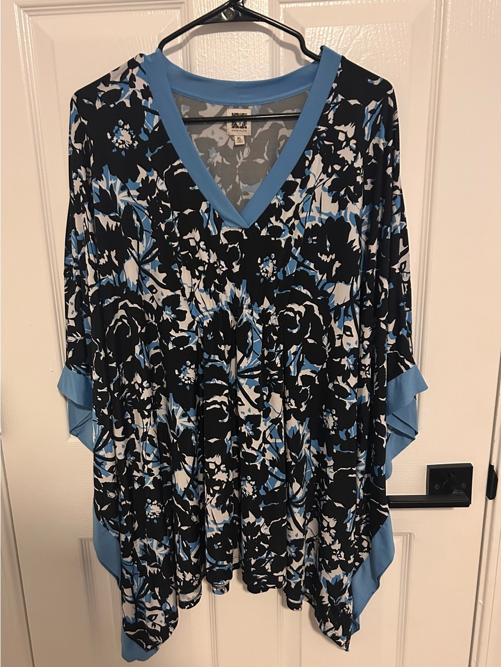 Anne Klein Black Multi Colorway Floral V-Neck Tunic